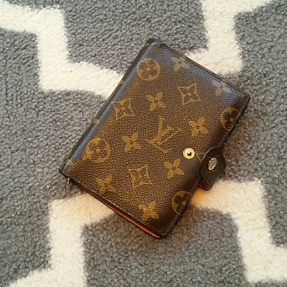 Louis Vuitton address book